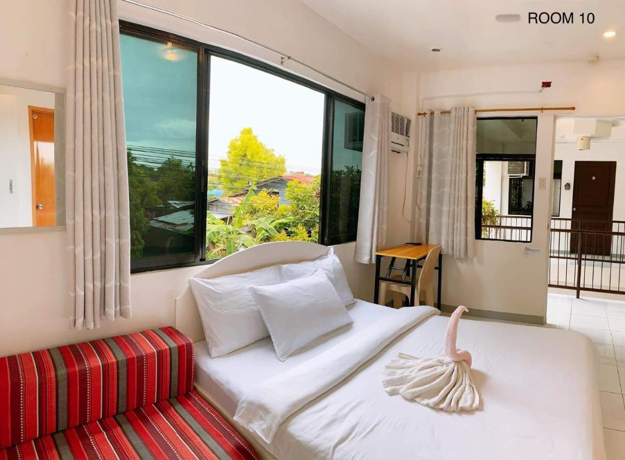Luna Oslob Travellers Inn Ngoại thất bức ảnh