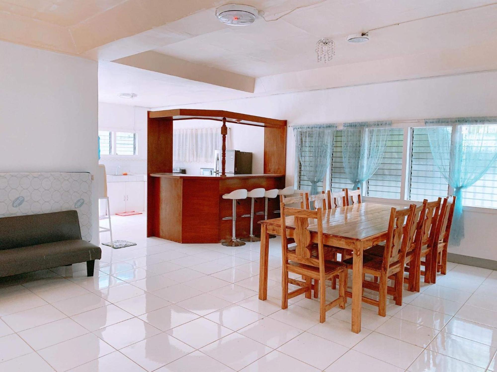Luna Oslob Travellers Inn Ngoại thất bức ảnh