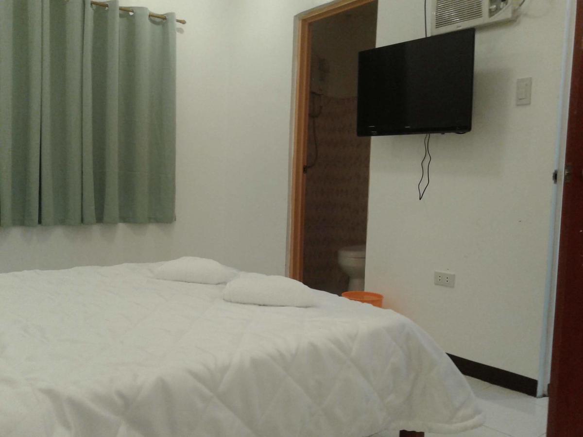 Luna Oslob Travellers Inn Ngoại thất bức ảnh